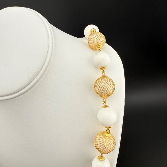 Gold Tone Mesh & White Beaded Necklace With Adjustable Chain Closure - Picture 4 of 6